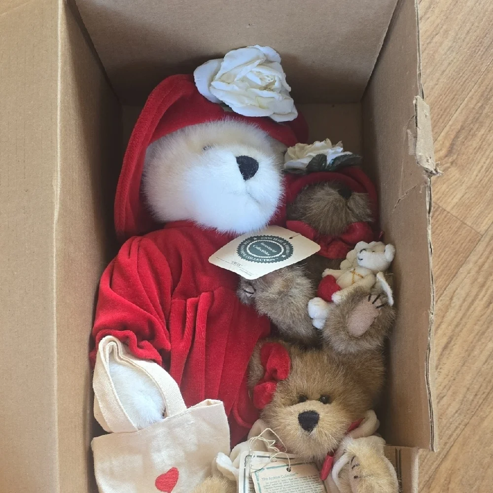 Boyds Bears Limited Edition Style 99334V Hannah Ursala‎ Greta Wuzzie